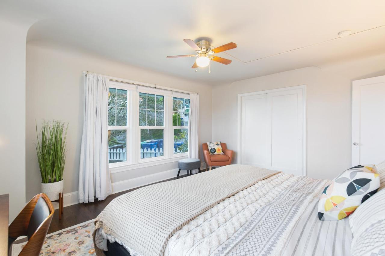 Villa Alki Beach, 3Br, Prime Location, Steps To Beach Seattle Exterior foto
